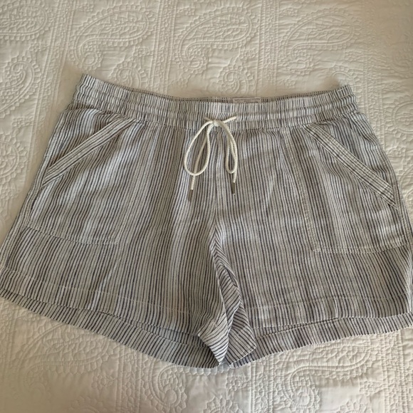 NWT St. John’s Bay Linen Shorts - Picture 2 of 5